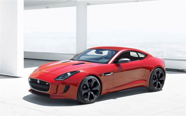 Jaguar F-Type Coupe Aims to Debut at LA Auto Show