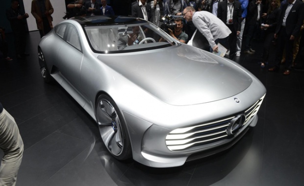 Mercedes-Benz tells its Intentions for a Tesla Fighter