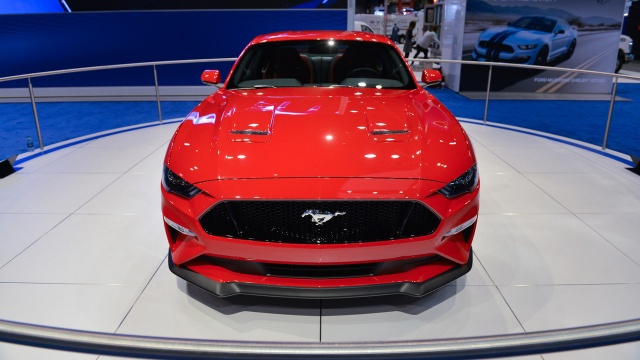 Ideal pony car: Meet 2018 Ford Mustang in Chicago