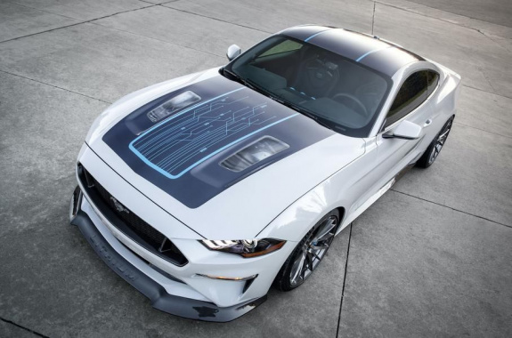 Ford turns Mustang into a 900-horsepower electric car