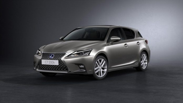 Lexus removes three models from Europe
