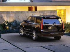 Delays in Dealership Deliveries of Next Year's Cadillac Escalade pic #3682