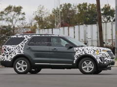 2016 Ford Explorer Outlook was detected with Minimum Camouflage pic #3894
