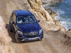 2016 GLE-Class from Mercedes will cost starting from $52,025 pic #4450