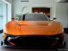 See Stunning Orange Aston Martin Vulcan! pic #4559