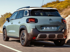 Photos of Citroen's updated C3 Aircross crossover have appeared