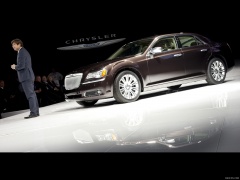 Chrysler 300C Executive Series pic