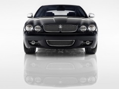 Jaguar XJ Portfolio Edition pic