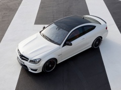 mercedes-benz c63 amg coupe pic #78721