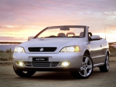 Holden Astra Convertible pic