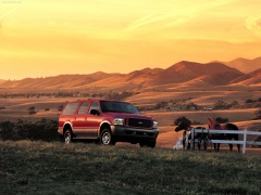 Ford Excursion pic