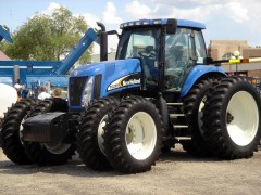 New Holland TG285 pic