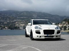 ENCO Exclusive Porsche Cayenne pic