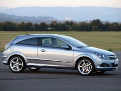 Opel Astra GTC pic
