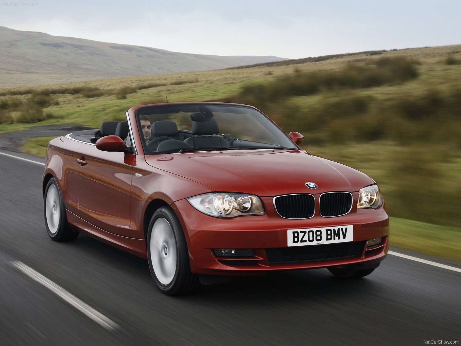 You can vote for this BMW 1-series Cabrio E88 photo