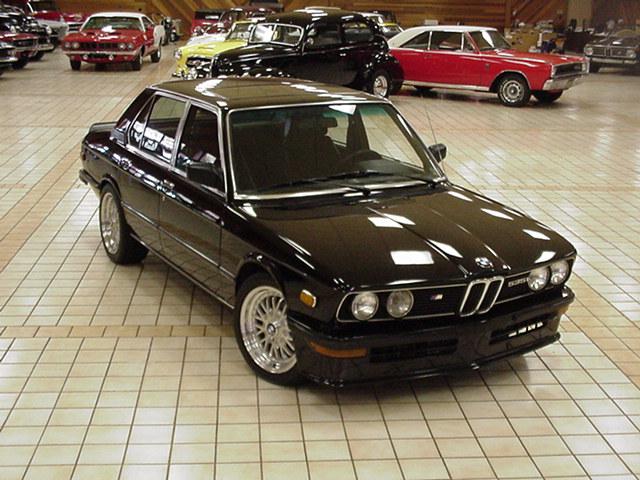 You can vote for this BMW 5series E12 photo