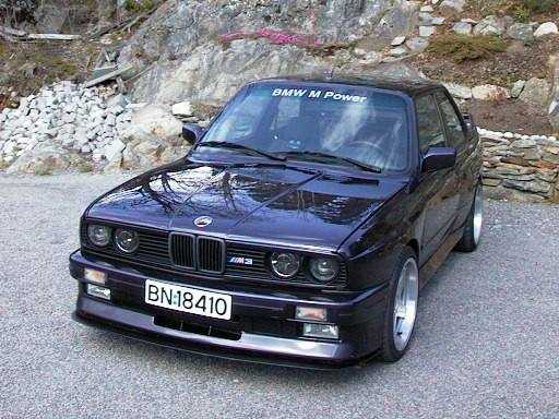 You can vote for this BMW M3 E30 photo