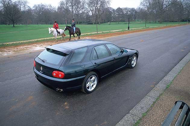You can vote for this Ferrari 456 Venice photo