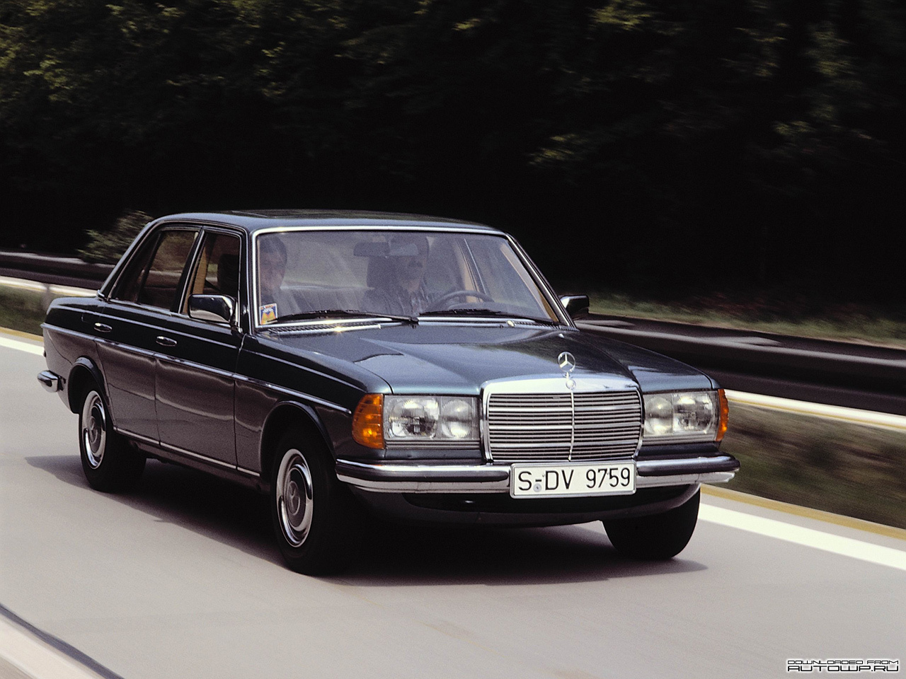 You can vote for this MercedesBenz EClass W123 photo