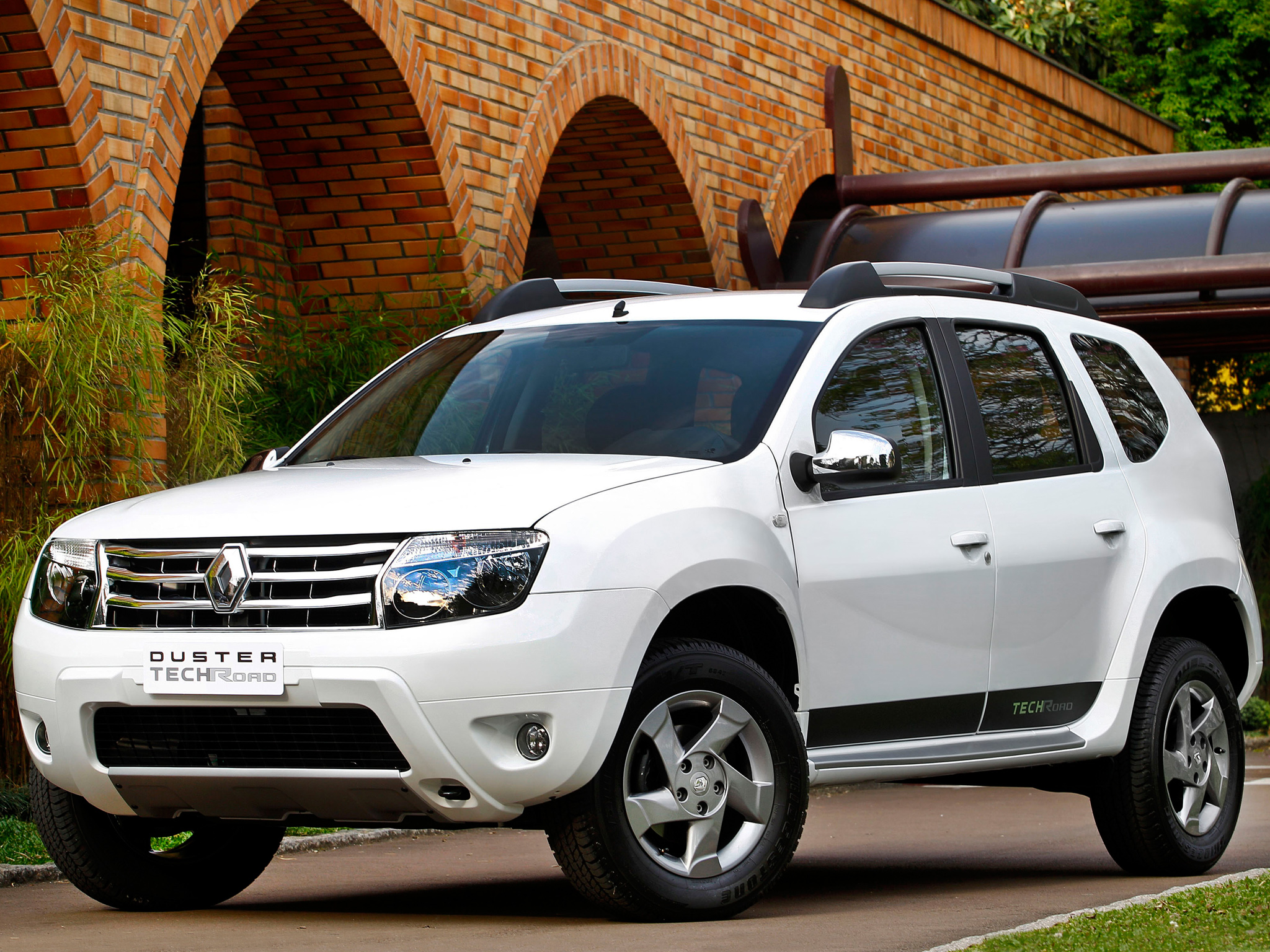 Renault Duster Online Booking, Mileage, Feature and Price In India