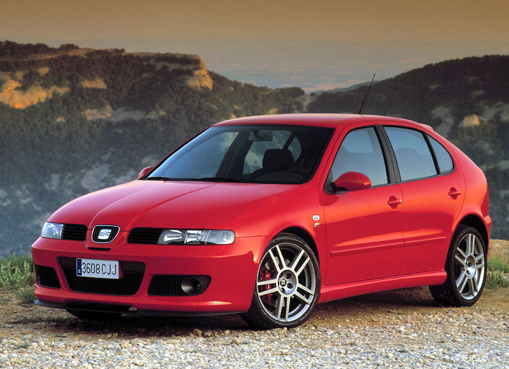 You can vote for this Seat Leon Cupra photo