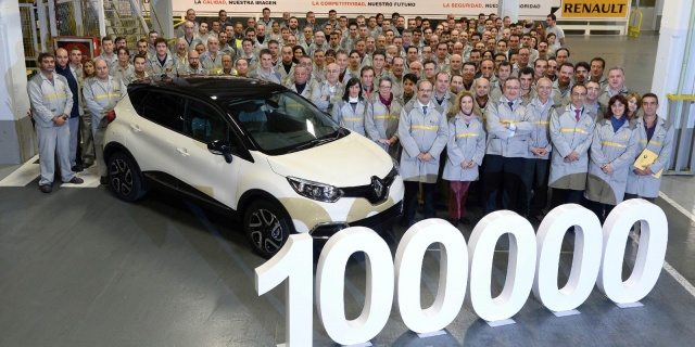 Renault Captur Celebrates 100,000 Vehicles Produced