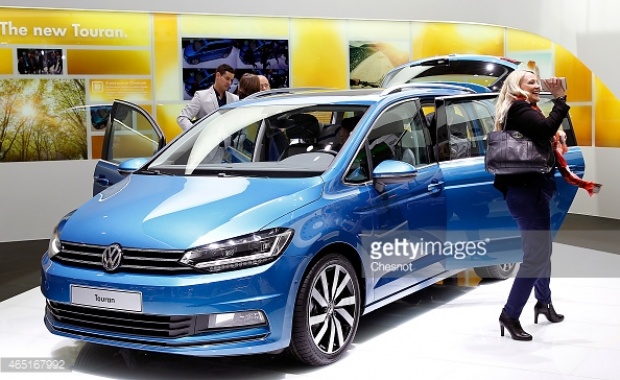 2015 Volkswagen Touran presented in Geneva