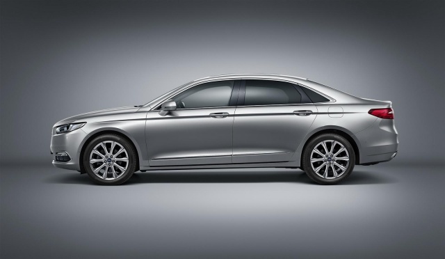 Ford reveals the 2016 Taurus