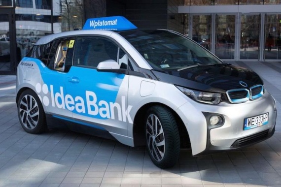 Idea Bank reorganized BMW i3 into mobile ATM in Poland