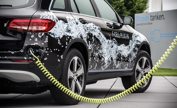 The GLC Plug-in Fuel-Cell Car from Mercedes-Benz will Arrive Next Year