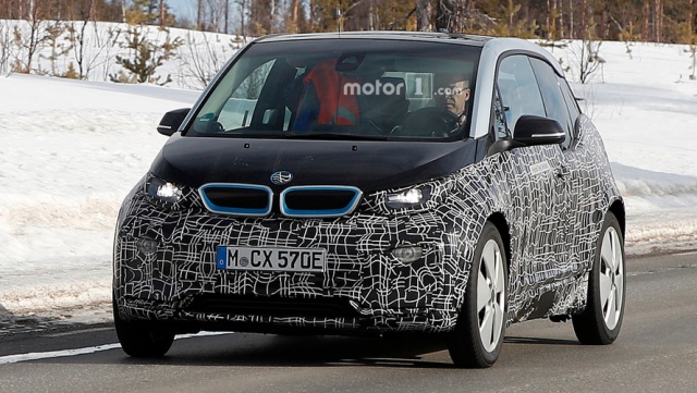 BMW i3 facelift spied again