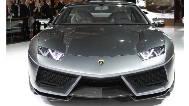 Will Lamborghini Four-Door Sedan Be Embodied?