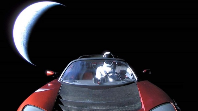 Tesla Roadster close to Mars