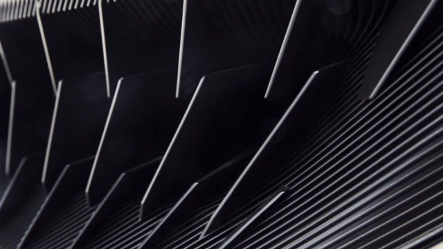 Peugeot will show a 'hot' hybrid in Geneva