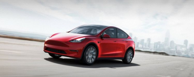 Tesla Model Y testes on the road (VIDEO)