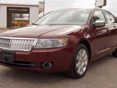 Lincoln MKZ At Last Fully Equipped at Dealers: Exec Informs pic #112