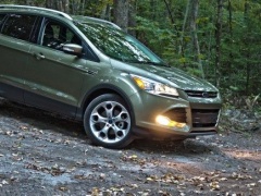 Ford Escape Reaches New Compact Crossover Top Deliveries Level  pic #1128