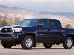 2014 Toyota Tacoma Receives SR Package, Dumps X-Runner Version pic #1355