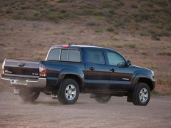 2014 Toyota Tacoma Receives SR Package, Dumps X-Runner Version pic #1357