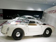 Porsche Marks 60 Years of Sport Vehicles with Museum Expo pic #1853