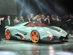 Lamborghini Egoista Single-Seater Ultra Car Unveiled at 50th Anniversary Show pic #206