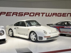 Porsche Museum Crossed the Line of Two Million Visitors pic #2248