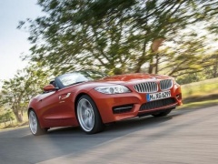2014 BMW Z4 Pre-Shown With Insignificant Upgrade pic #428