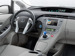Toyota Was Awarded World's Top Global Green Automaker pic #465