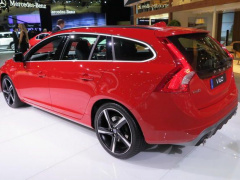 Next Year's Volvo V60 Costing from $36,215 pic #2441
