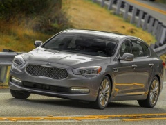 Ambitious Kia K900 Available not for All Dealerships pic #2927