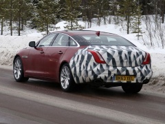 Leaked Photos of 2015 Jaguar XJ in Almost Full Attire pic #3014