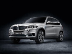 More Info on BMW X5 eDrive Concept pic #3361
