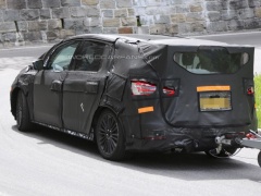 Massive Leakage of Ford S-Max of Next Model Year pic #3464