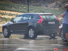 Volvo V60 Cross Country caught unscreened in Spain pic #3786